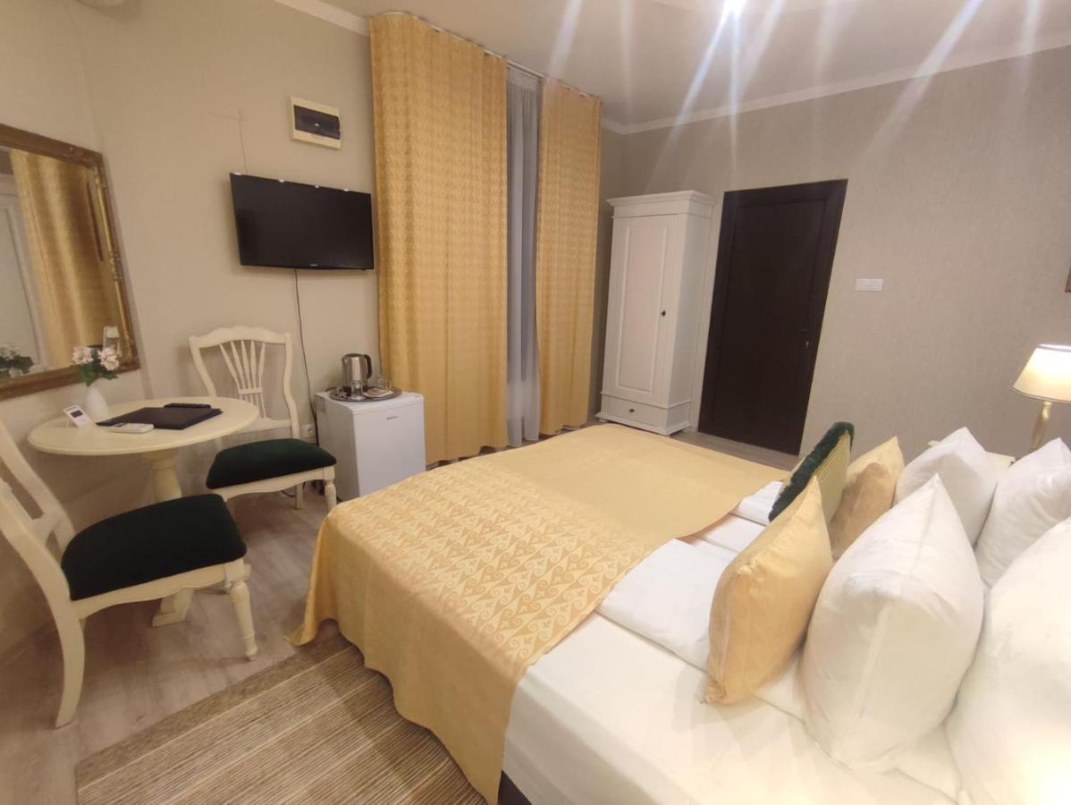 Hotel Casa Alina Deva Esterno foto